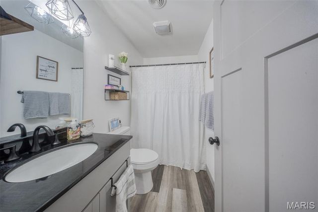 2276 Old Saint James Road, Rolla, MO 65401