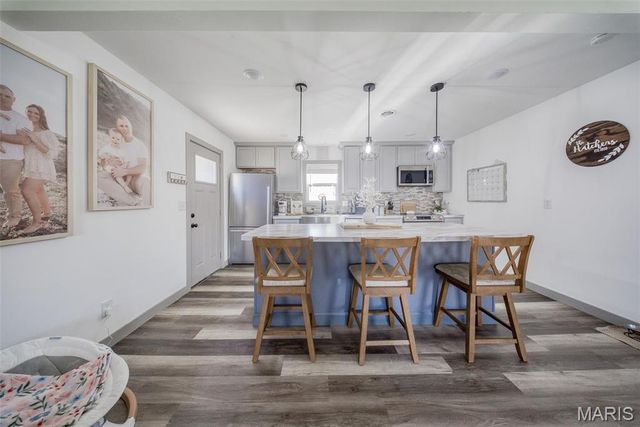 2276 Old Saint James Road, Rolla, MO 65401