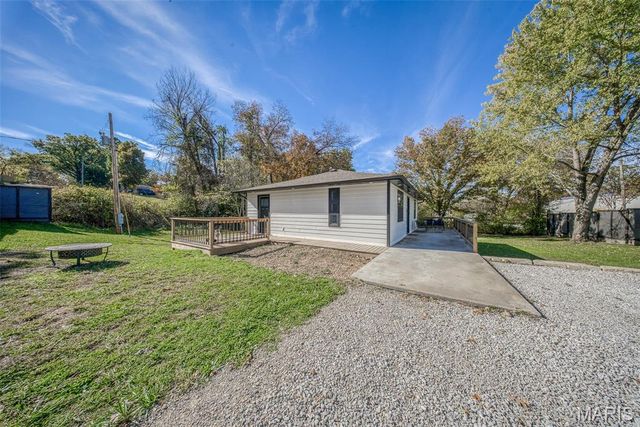 2276 Old Saint James Road, Rolla, MO 65401