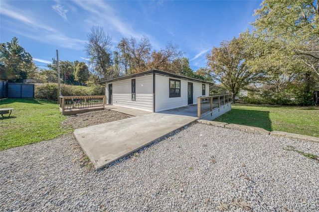 2276 Old Saint James Road, Rolla, MO 65401