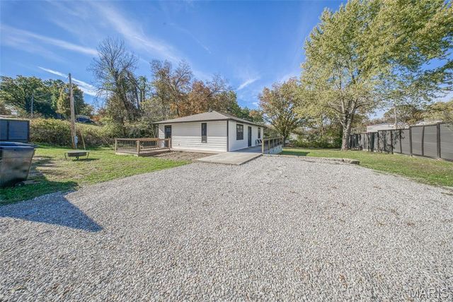 2276 Old Saint James Road, Rolla, MO 65401