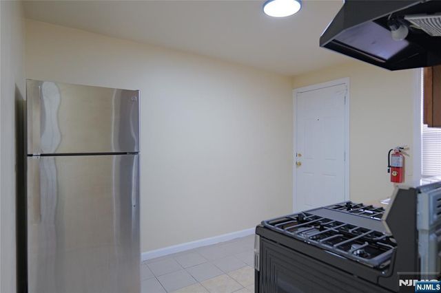 84 Scheerer Avenue, Newark, NJ 07112