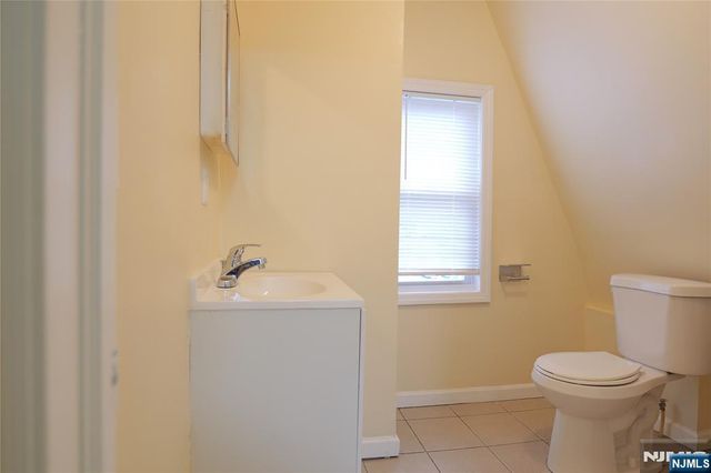 84 Scheerer Avenue, Newark, NJ 07112