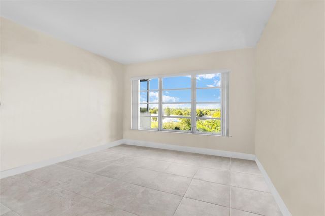 10777 W Sample Road 711, Coral Springs, FL 33065