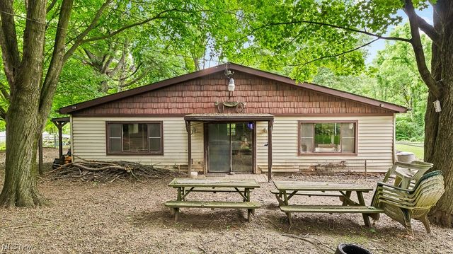 3999 Stimson Road, Norton, OH 44203