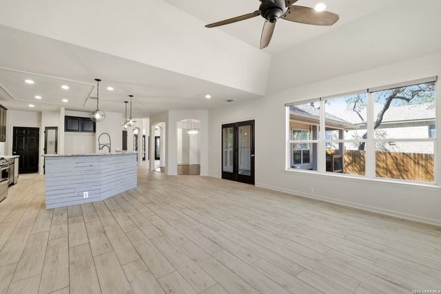 1615 Lookout Pt, San Antonio, TX 78260