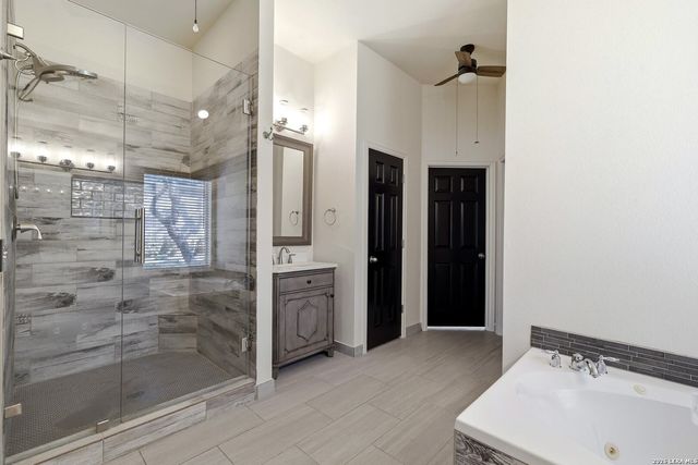 1615 Lookout Pt, San Antonio, TX 78260