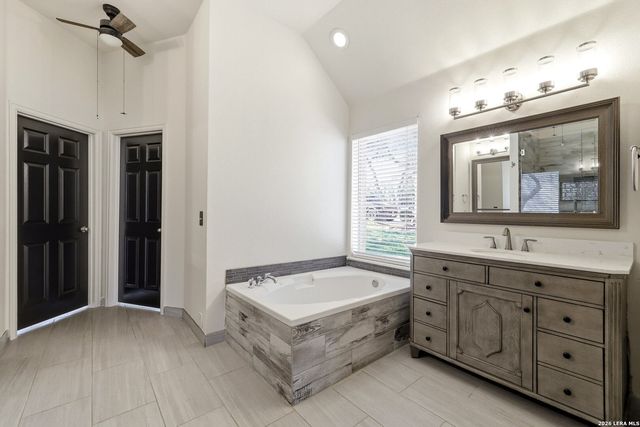1615 Lookout Pt, San Antonio, TX 78260