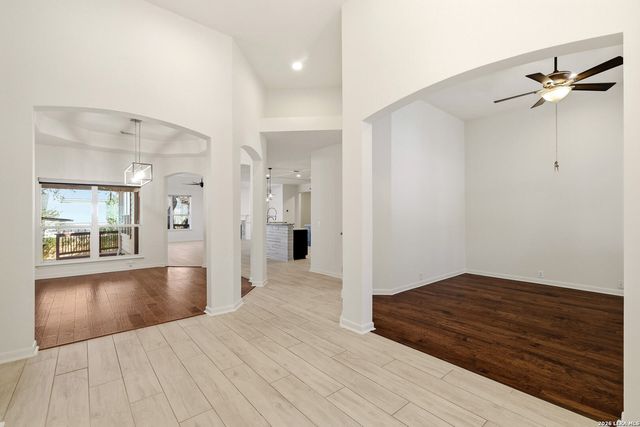 1615 Lookout Pt, San Antonio, TX 78260