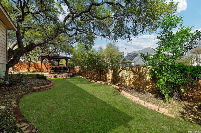 1615 Lookout Pt, San Antonio, TX 78260