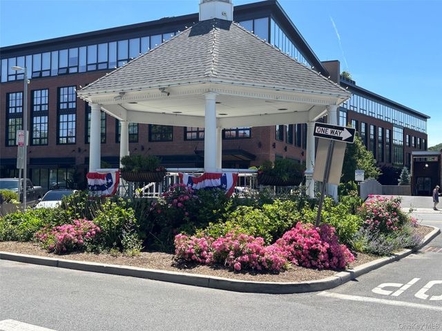 590 Bedford Road 3A, Pleasantville, NY 10570