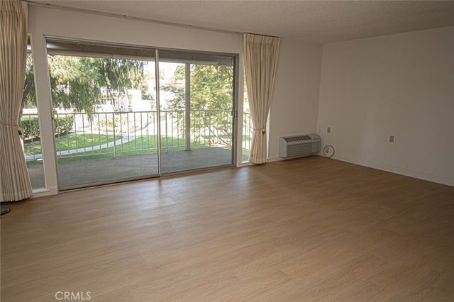 271 Avenida Sevilla O, Laguna Woods, CA 92637