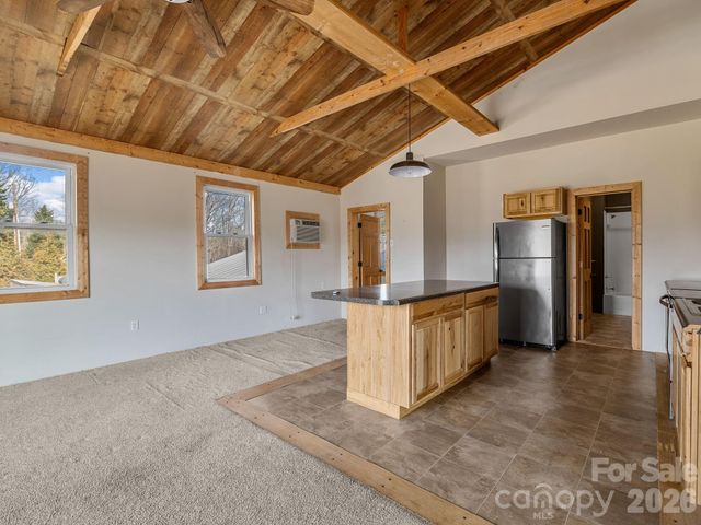 1487 Hayes Road, Columbus, NC 28722