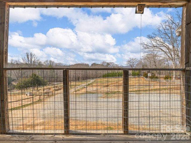 1487 Hayes Road, Columbus, NC 28722