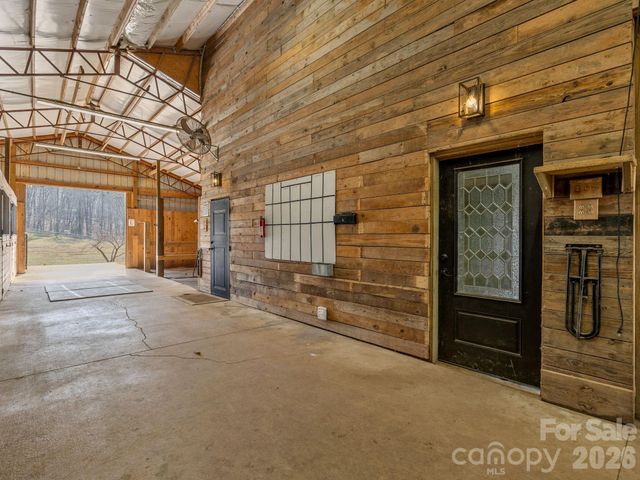 1487 Hayes Road, Columbus, NC 28722