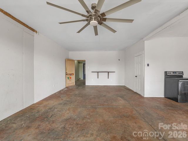 1487 Hayes Road, Columbus, NC 28722