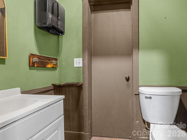 1487 Hayes Road, Columbus, NC 28722