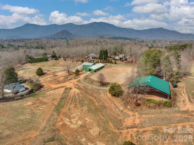 1487 Hayes Road, Columbus, NC 28722