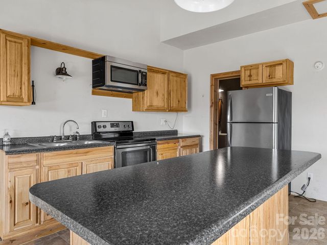 1487 Hayes Road, Columbus, NC 28722