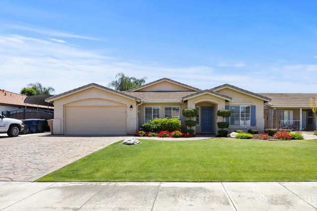 5415 Moraga Court, Bakersfield, CA 93314
