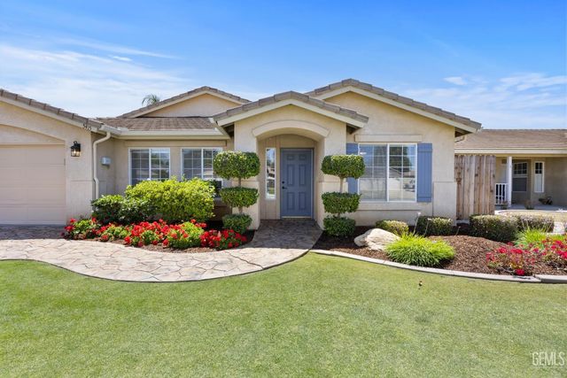 5415 Moraga Court, Bakersfield, CA 93314