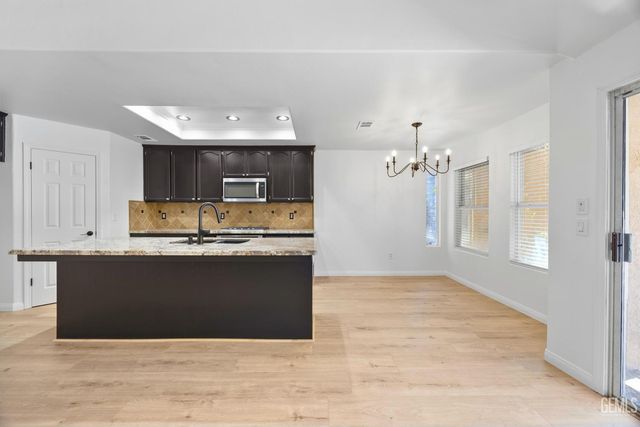 5415 Moraga Court, Bakersfield, CA 93314