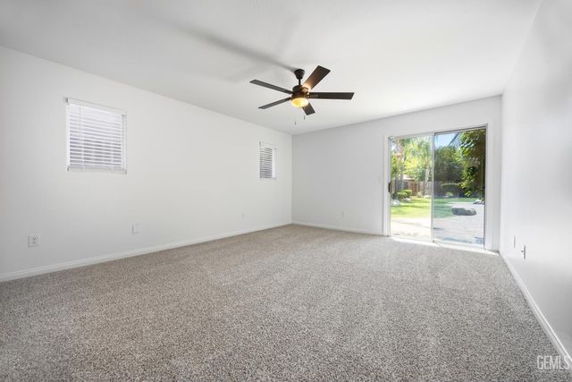 5415 Moraga Court, Bakersfield, CA 93314