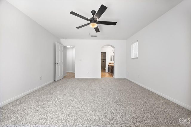 5415 Moraga Court, Bakersfield, CA 93314