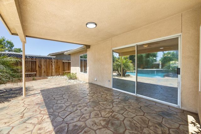 5415 Moraga Court, Bakersfield, CA 93314