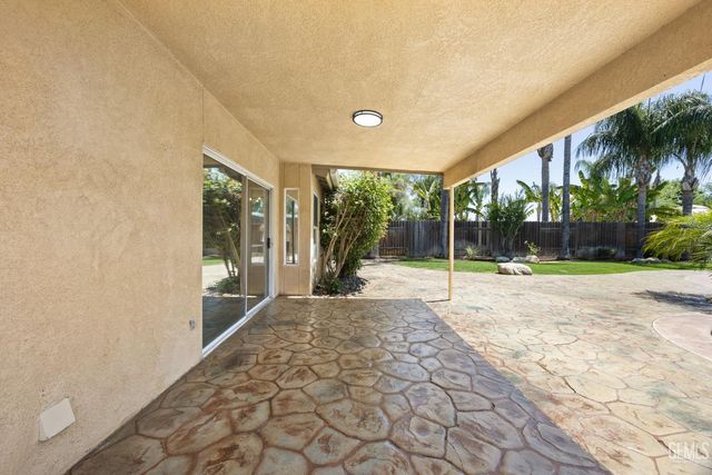 5415 Moraga Court, Bakersfield, CA 93314