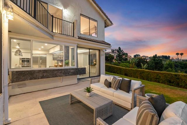 2035 Caminito El Canario, La Jolla, CA 92037