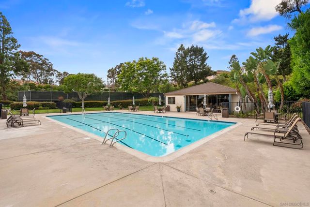 2035 Caminito El Canario, La Jolla, CA 92037