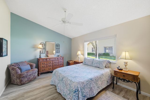 156 Sandy Lane, Royal Palm Beach, FL 33411