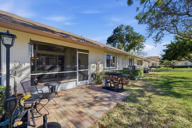 156 Sandy Lane, Royal Palm Beach, FL 33411