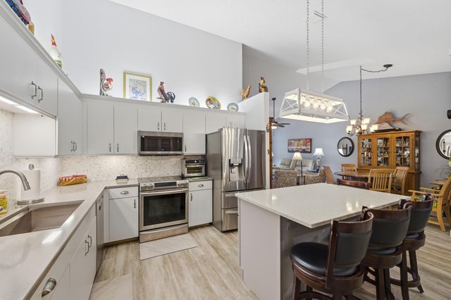 156 Sandy Lane, Royal Palm Beach, FL 33411