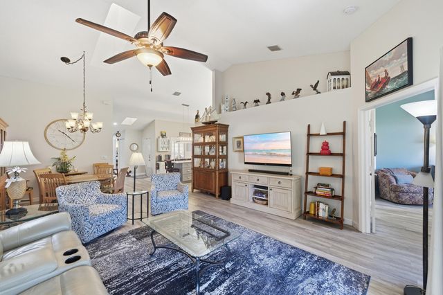 156 Sandy Lane, Royal Palm Beach, FL 33411