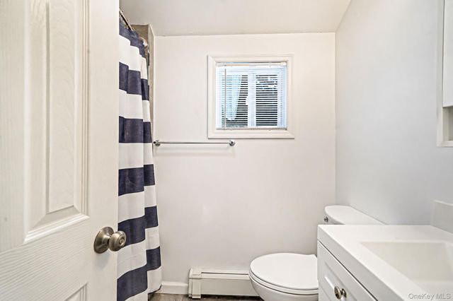 86 Eastview Road, Ronkonkoma, NY 11779