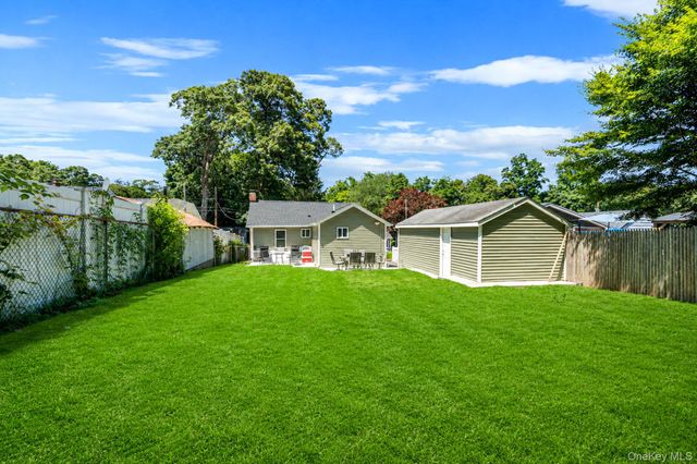 86 Eastview Road, Ronkonkoma, NY 11779