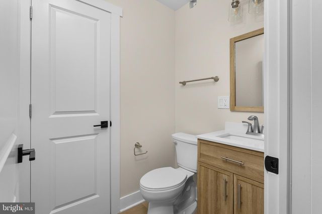 22 ORCHARD AVE, Pennington, NJ 08534