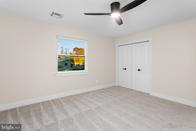 22 ORCHARD AVE, Pennington, NJ 08534
