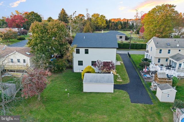 22 ORCHARD AVE, Pennington, NJ 08534
