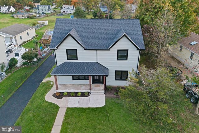 22 ORCHARD AVE, Pennington, NJ 08534