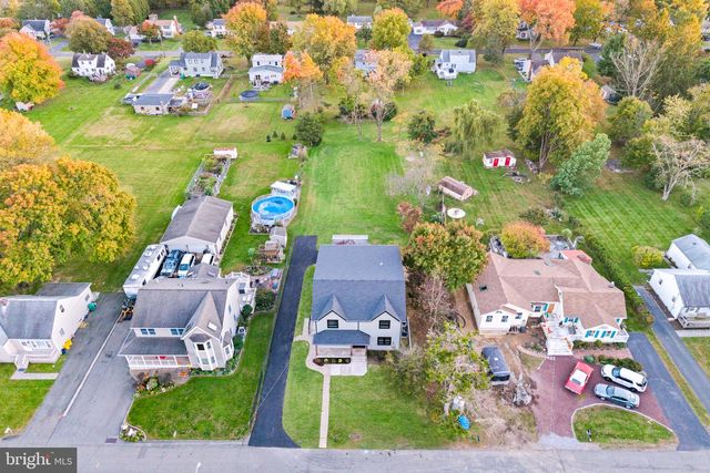22 ORCHARD AVE, Pennington, NJ 08534
