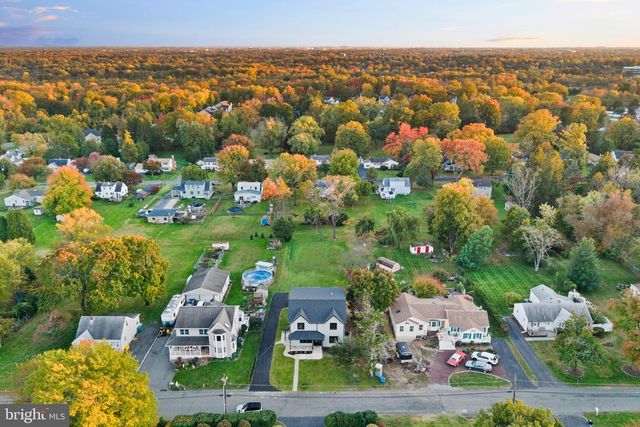 22 ORCHARD AVE, Pennington, NJ 08534