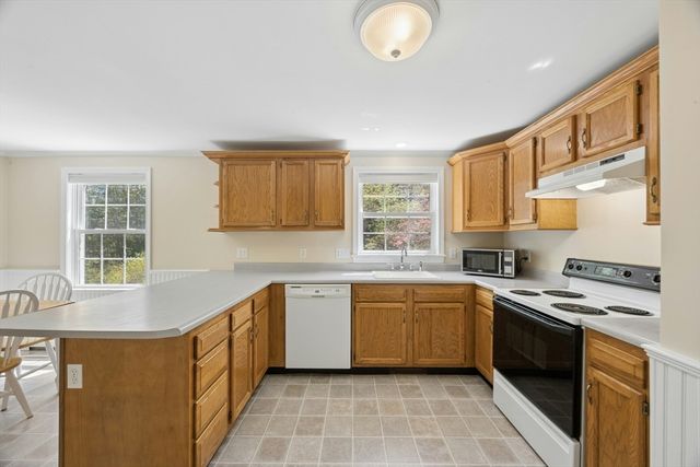 9 Wood, Mendon, MA 01756