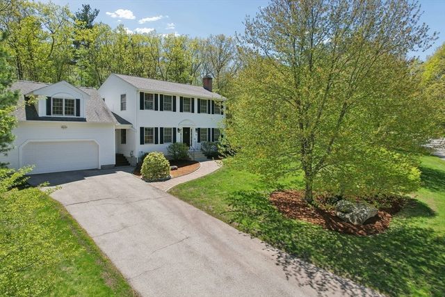 9 Wood, Mendon, MA 01756