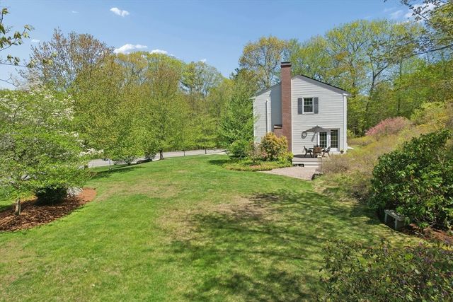 9 Wood, Mendon, MA 01756