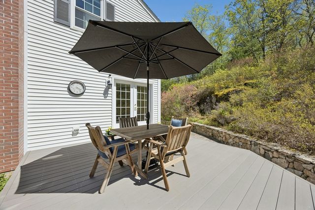9 Wood, Mendon, MA 01756
