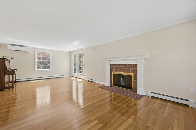 9 Wood, Mendon, MA 01756