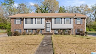 2369 6TH STREET NW, Center Point, AL 35215